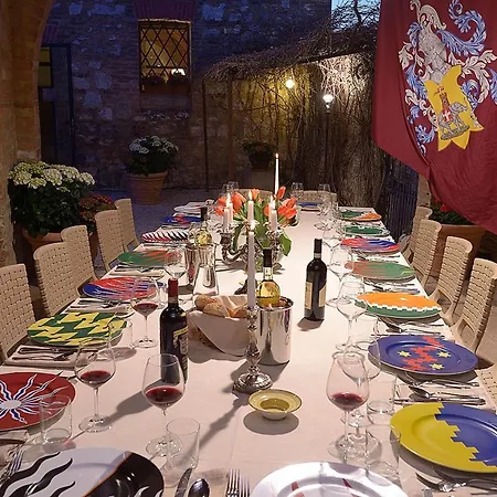 فيلة Luxurious In Monteroni dʼArbia