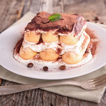 فيلة Luxurious In