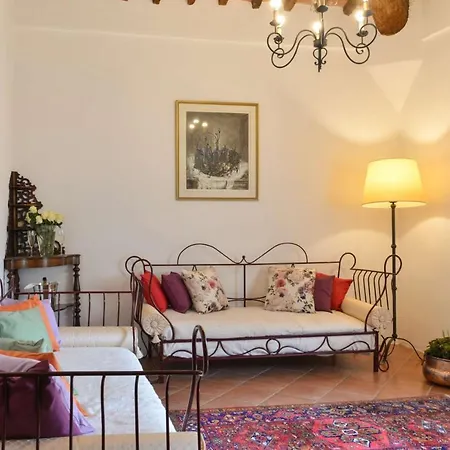 فيلة Luxurious In *