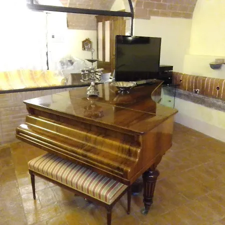 Luxurious In * Monteroni dʼArbia